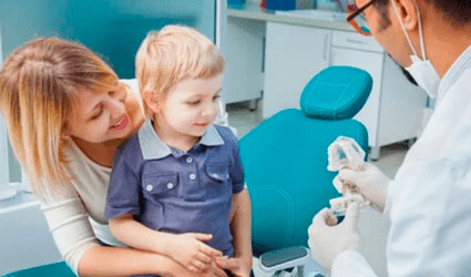 Ребенок у доктора